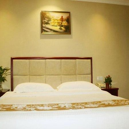 Greentree Inn Guangzhou Panyu Chimelong Happy World Business Hotel Bagian luar foto