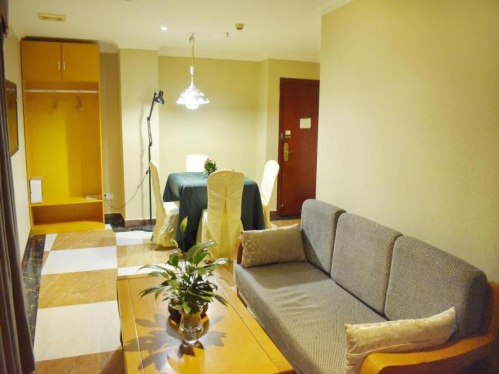 Greentree Inn Guangzhou Panyu Chimelong Happy World Business Hotel Bagian luar foto