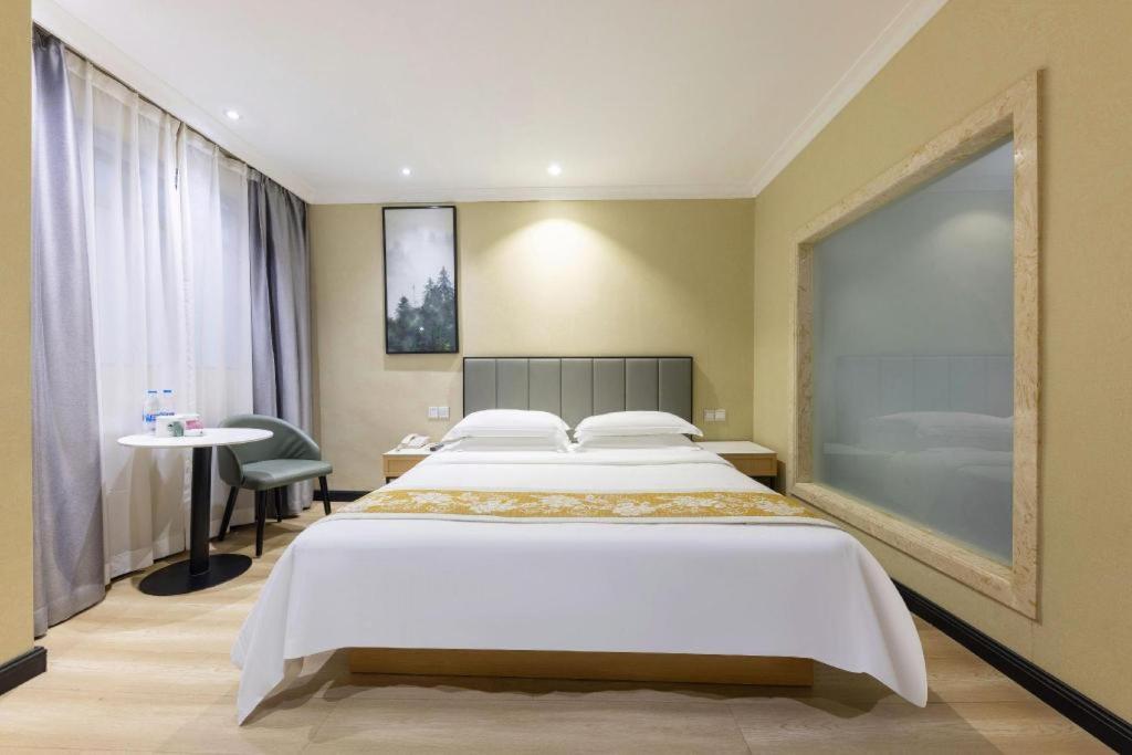 Greentree Inn Guangzhou Panyu Chimelong Happy World Business Hotel Bagian luar foto