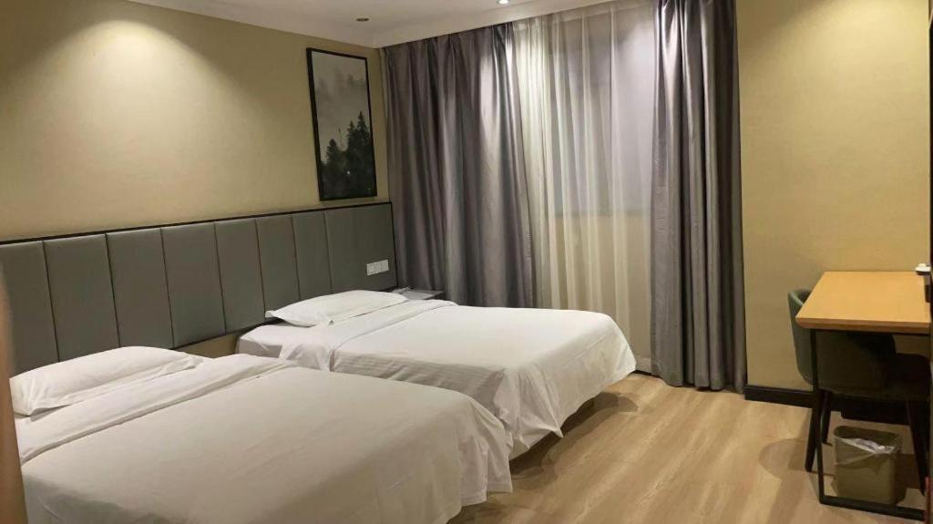 Greentree Inn Guangzhou Panyu Chimelong Happy World Business Hotel Bagian luar foto
