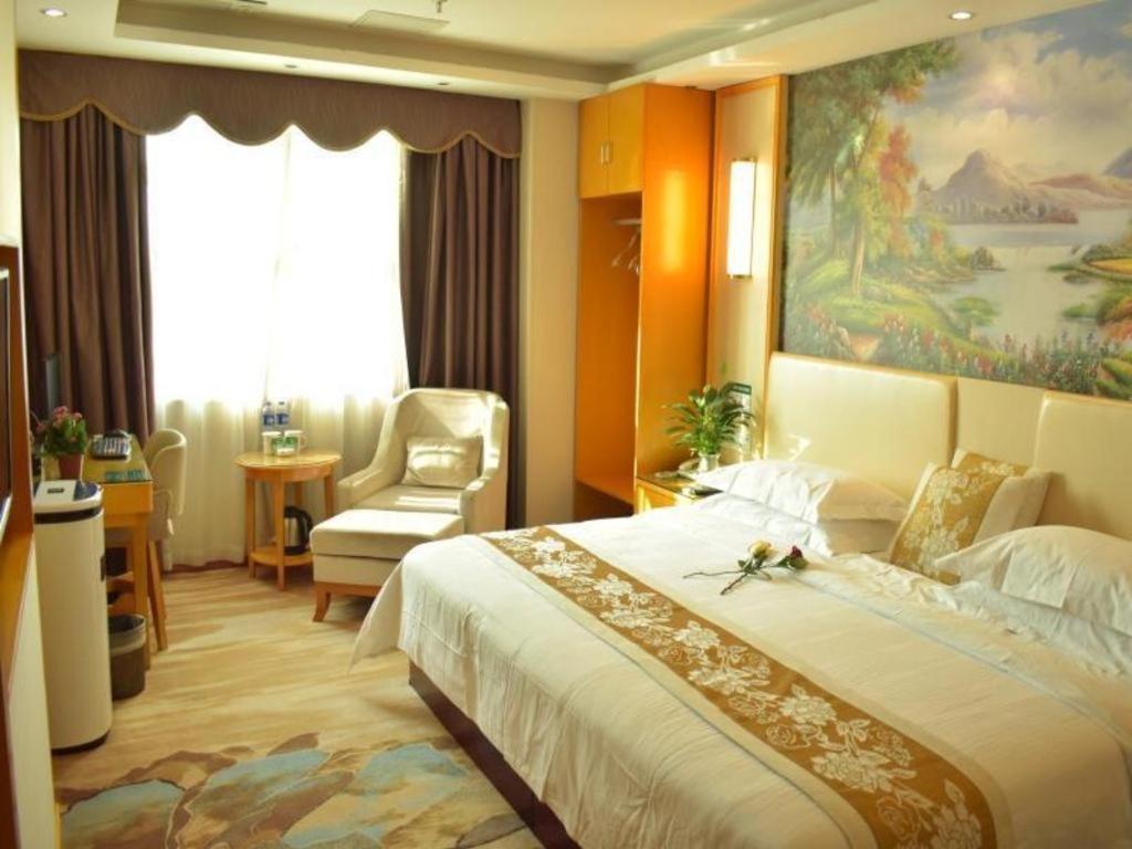 Greentree Inn Guangzhou Panyu Chimelong Happy World Business Hotel Bagian luar foto