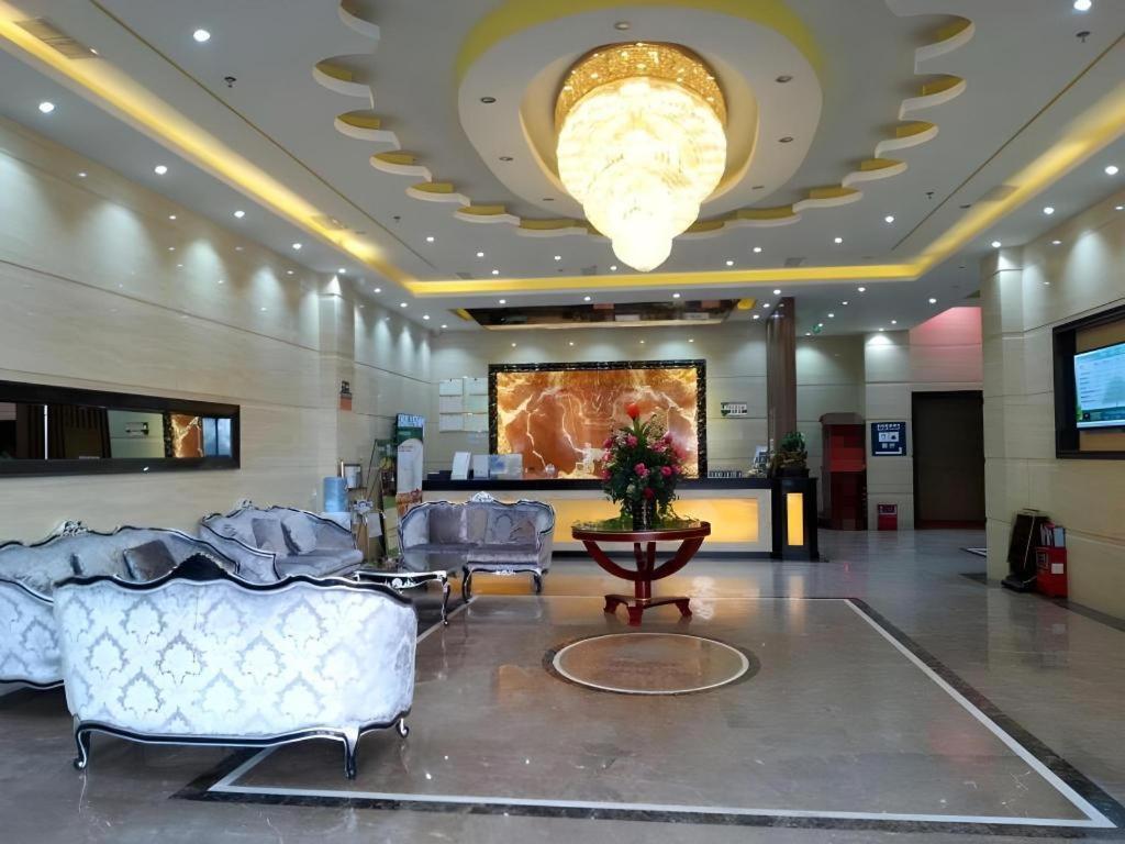 Greentree Inn Guangzhou Panyu Chimelong Happy World Business Hotel Bagian luar foto