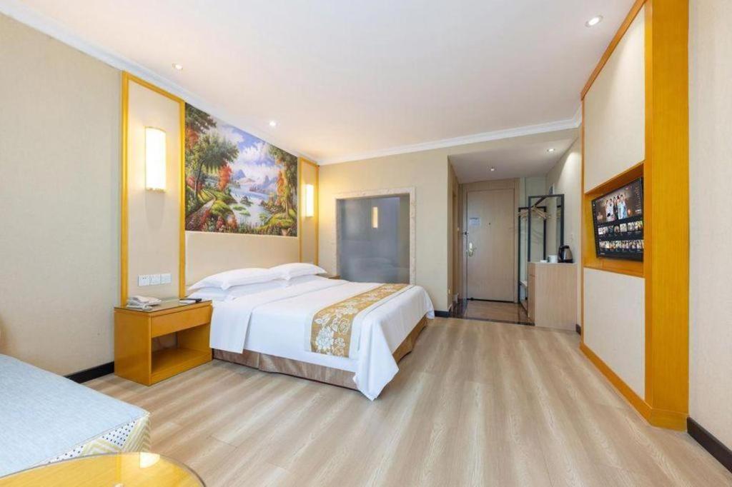 Greentree Inn Guangzhou Panyu Chimelong Happy World Business Hotel Bagian luar foto