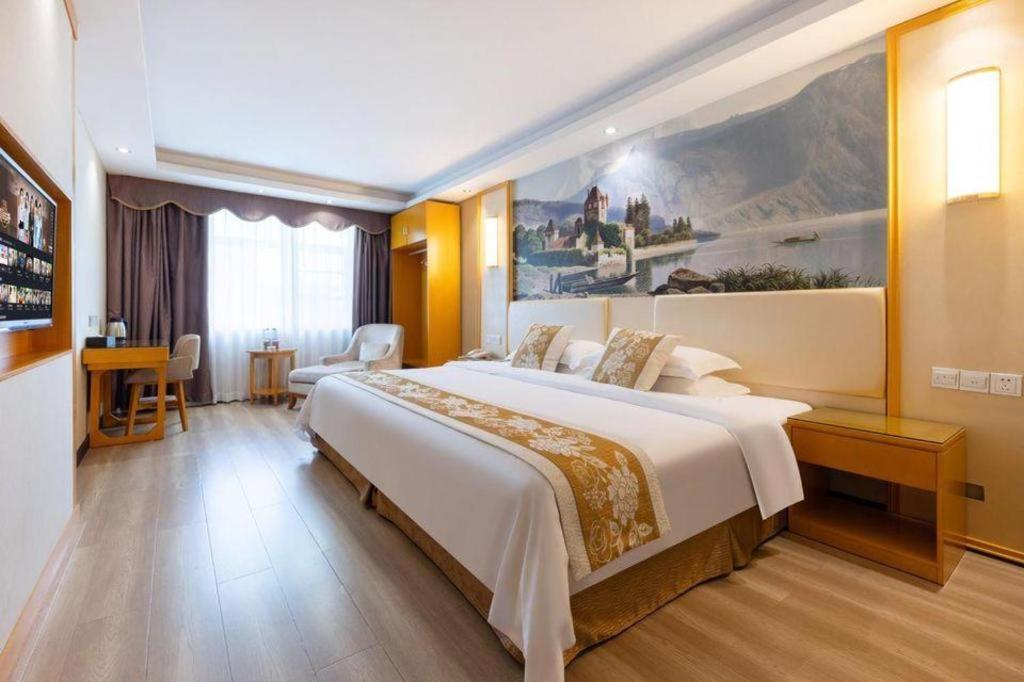 Greentree Inn Guangzhou Panyu Chimelong Happy World Business Hotel Bagian luar foto