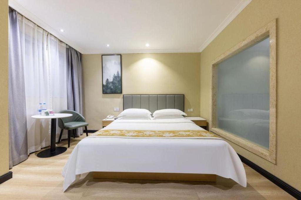 Greentree Inn Guangzhou Panyu Chimelong Happy World Business Hotel Bagian luar foto